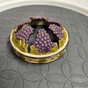 Vintage Yankee Candle Topper, Grapes